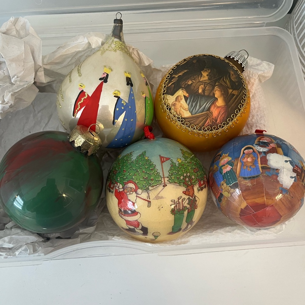 Vintage Christmas Balls Set Of 5.